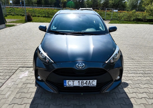 Toyota Yaris cena 59999 przebieg: 93164, rok produkcji 2022 z Jedwabne małe 301
